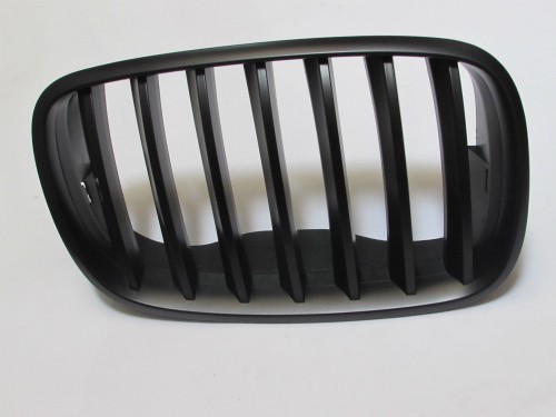 MATTE BLACK FRONT GRILLE FOR BMW E70, E71 (2007-ON)