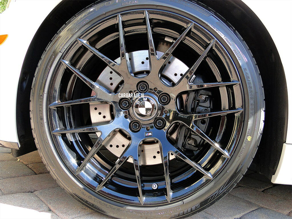 BLACK and WHITE WHEEL CENTER CAP SIZE 56mm FOR BMW